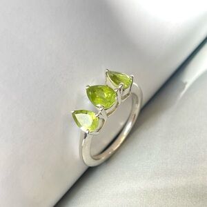 Stunning 925 Sterling Silver Peridot Ring, US:7 “VIBES”